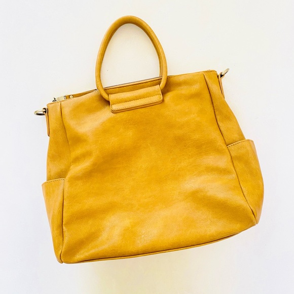 Antik Kraft Gold Vegan Leather Shoulder Bag - Picture 1 of 4